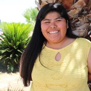 Meet your Posher, Julissa